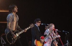 , GNR Pulled Out All The Stops To Get Izzy Stradlin On Board