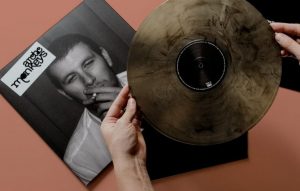 Monkeys, Arctic Monkeys To Reissue Their First Album On &#8216;Smoke&#8217; Vinyl