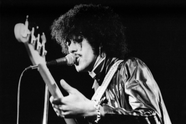 Altimage= "Lynott"