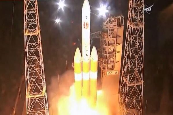 Video: NASA's Historic Parker Probe Mission To The Sun Has Launched!