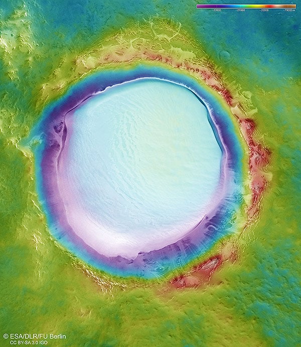 KorolevCrater mosaic ht 600