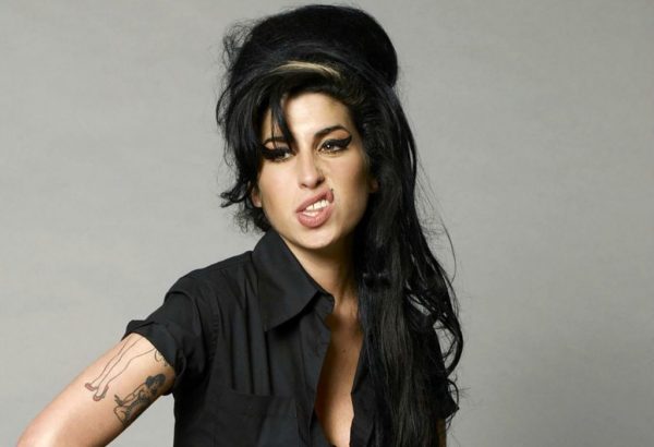 Altimage= "Amy"