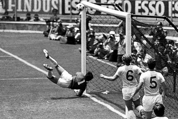 Gordon Banks Pele Save