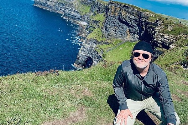 Metallica, Photos: Metallica Visited A Clare Pub And The Cliffs Of Moher!
