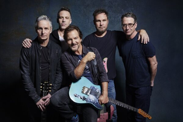Altimage= "Pearl Jam"