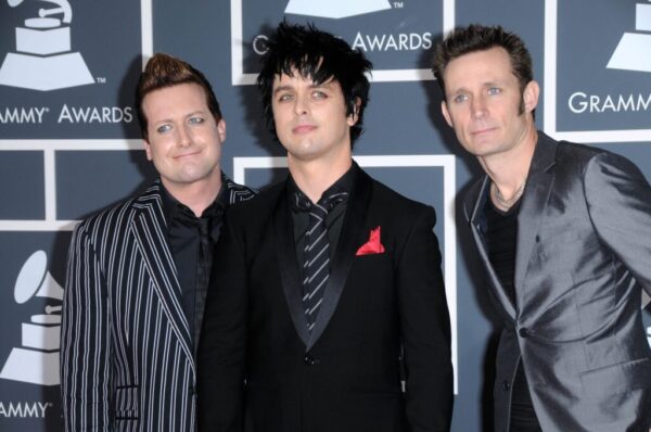 Altimage= "Green Day"