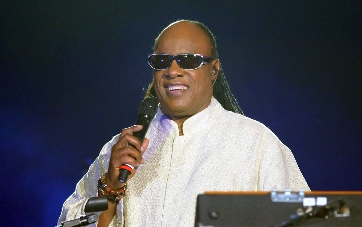 Stevie Wonder Leaves Motown Records And Shares Two New Songs