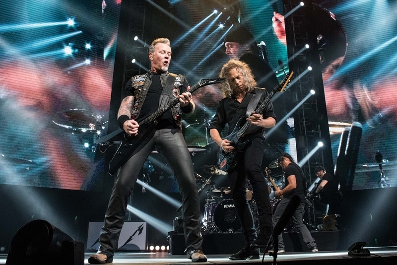 Metallica-Raise-Over-1-Million-Dollars-For-Charity