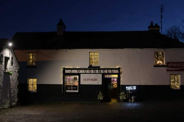 altimage= "pubs"