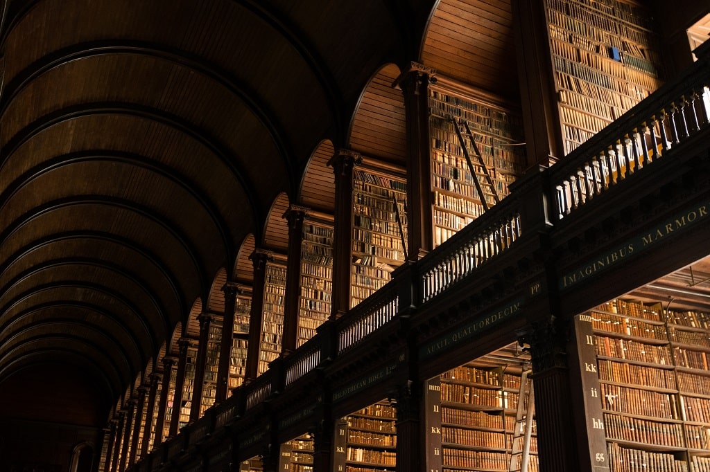 Rich Kids Dominate College Places