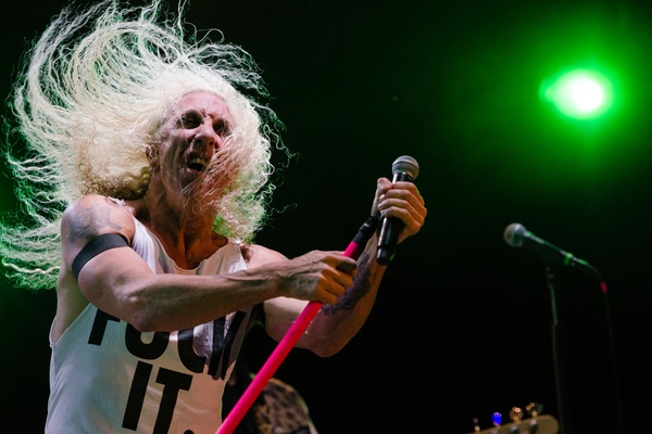 Dee