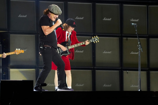 "AC/DC"