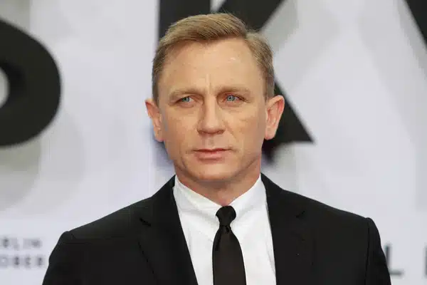 "Bond"