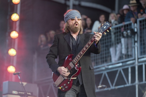 Listen To Previously Unreleased Tom Petty Track '105 Degrees'