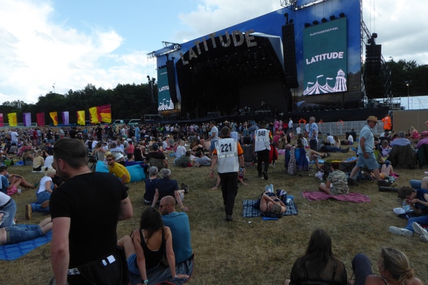 "festival"