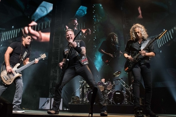 Metallica to Offer Virtual Guitar Lessons