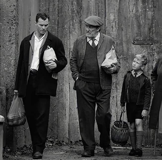 Belfast Ciaran Hinds Jude Hill and Jamie Dornan 2021