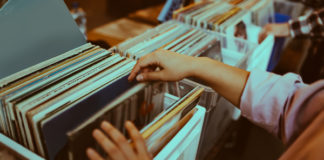 2021 Saw Highest Vinyl Sales in 30 Years