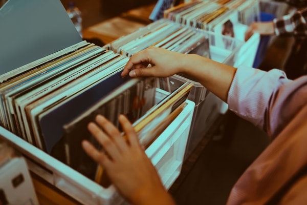 2021 Saw Highest Vinyl Sales in 30 Years