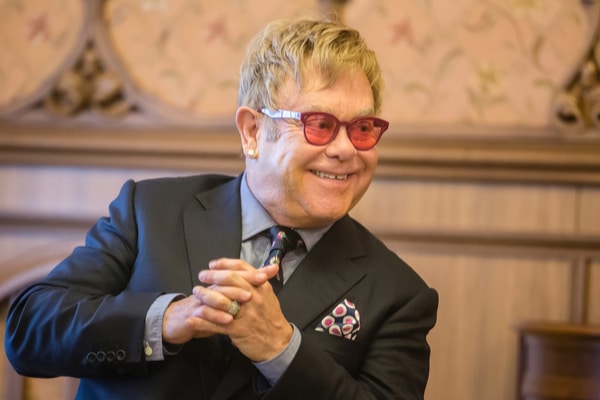 "Elton"