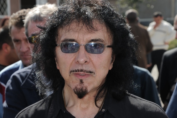 "Iommi"