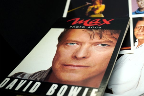 "Bowie"