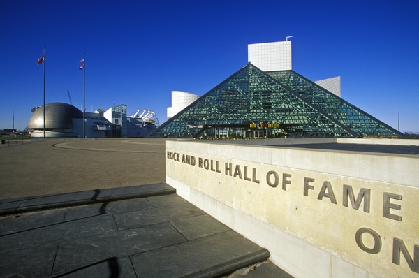 ROCK & ROLL HALL OF FAME FOUNDATION ANNOUNCES NOMINEES FOR 2022 INDUCTION