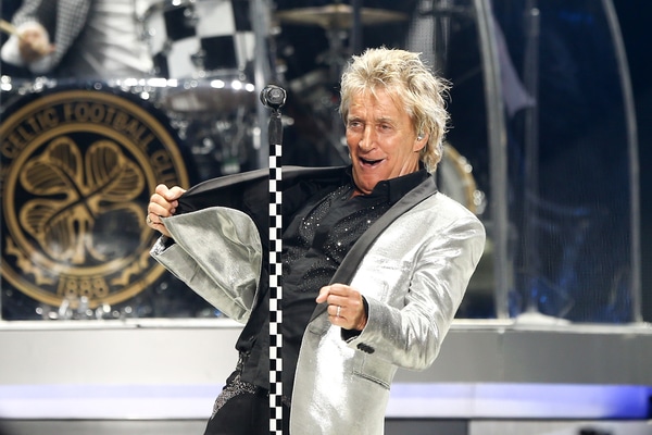 Rod Stewart and Dolly Parton to Headline Free Virtual Festival