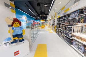 LEGO STORE DUBLIN 1 e1660746453596