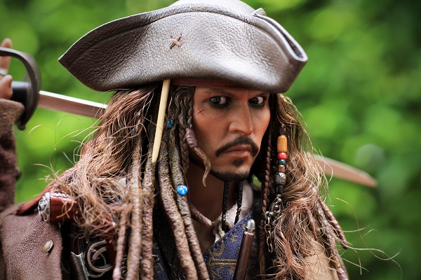 Johnny-Depp-Is-Reportedly-Returning-To Pirates-Of-The-Caribbean-as-Captain-Jack-Sparrow