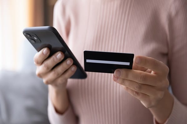 Gardaí Urge Public To Be 'Extra Vigilant' As Investment Scams Surge