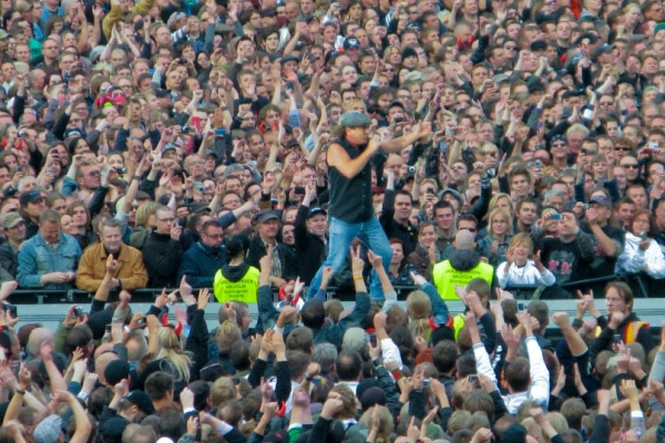 "AC/DC"