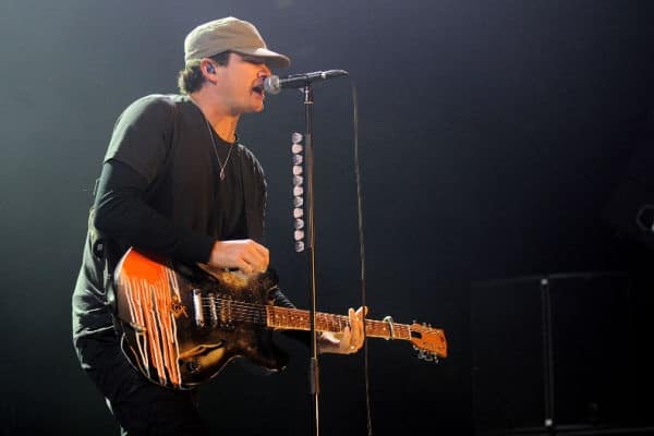 "DeLonge"