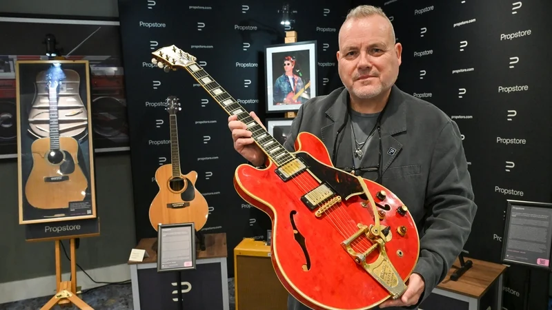 Oasis Guitar