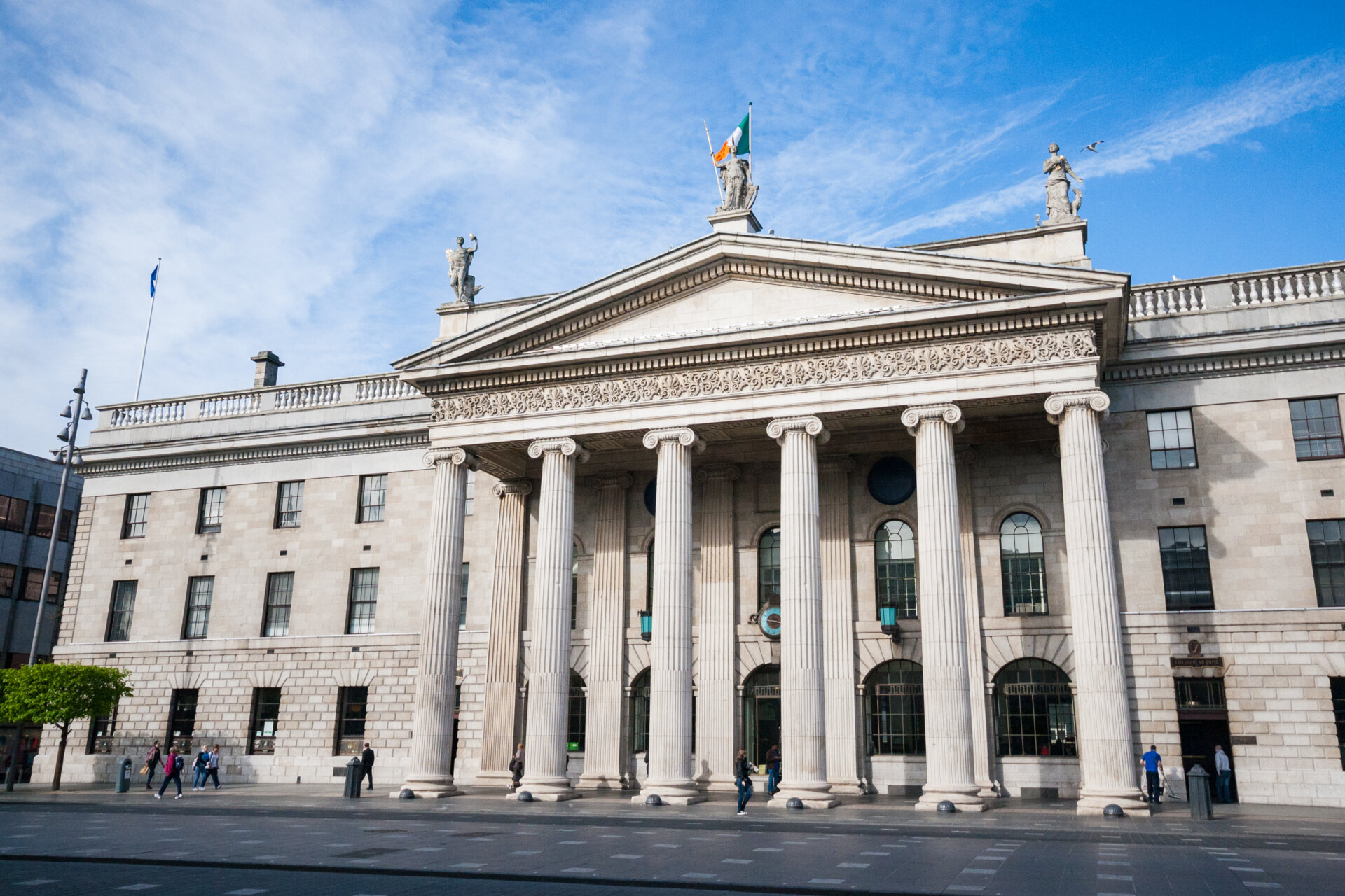 GPO-OConnell-Street-Dublin-Ireland|Dublin Soup Kitchen Members Verbally Assaulted During Fuel Protests|Source_Muslim Sisters Of Eire
