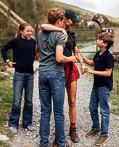 Princess Of Wales Shares Photos Reuniting With Family After Three Peaks Challenge 4 Screenshot 2026 07 06 105659