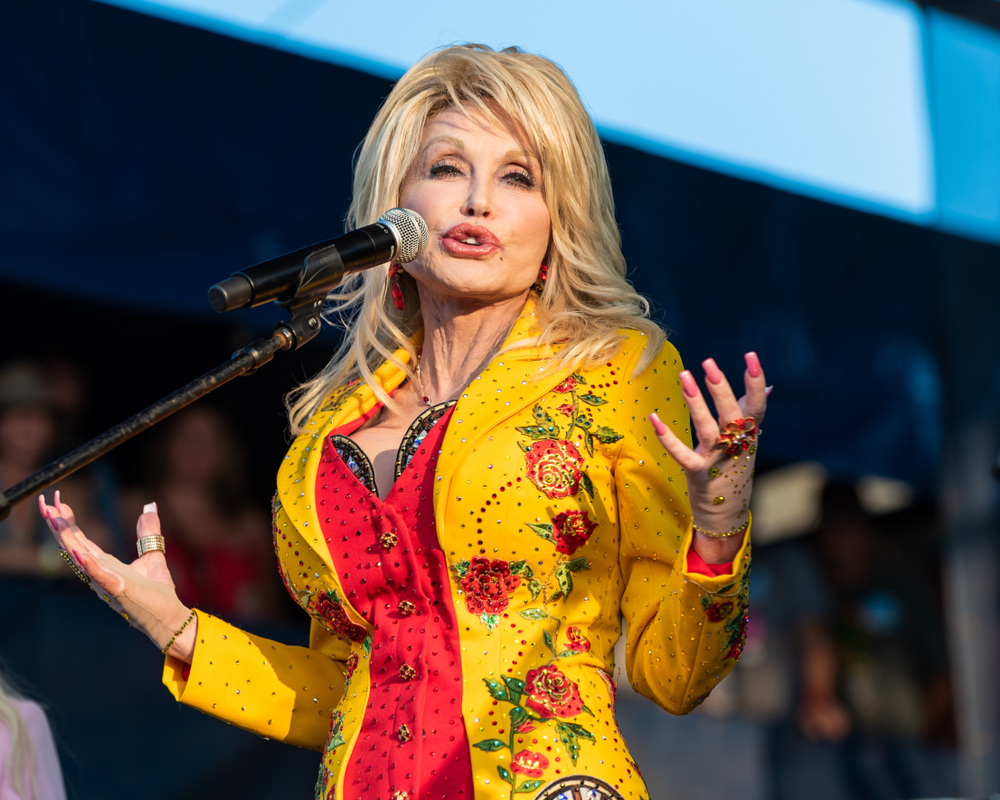 Mick Jagger, Paul McCartney, Elton John And More Pay Tribute To 'Magnificent' Dolly Parton 5 Dolly Parton. Photo credit: Carl Beust, Shutterstock