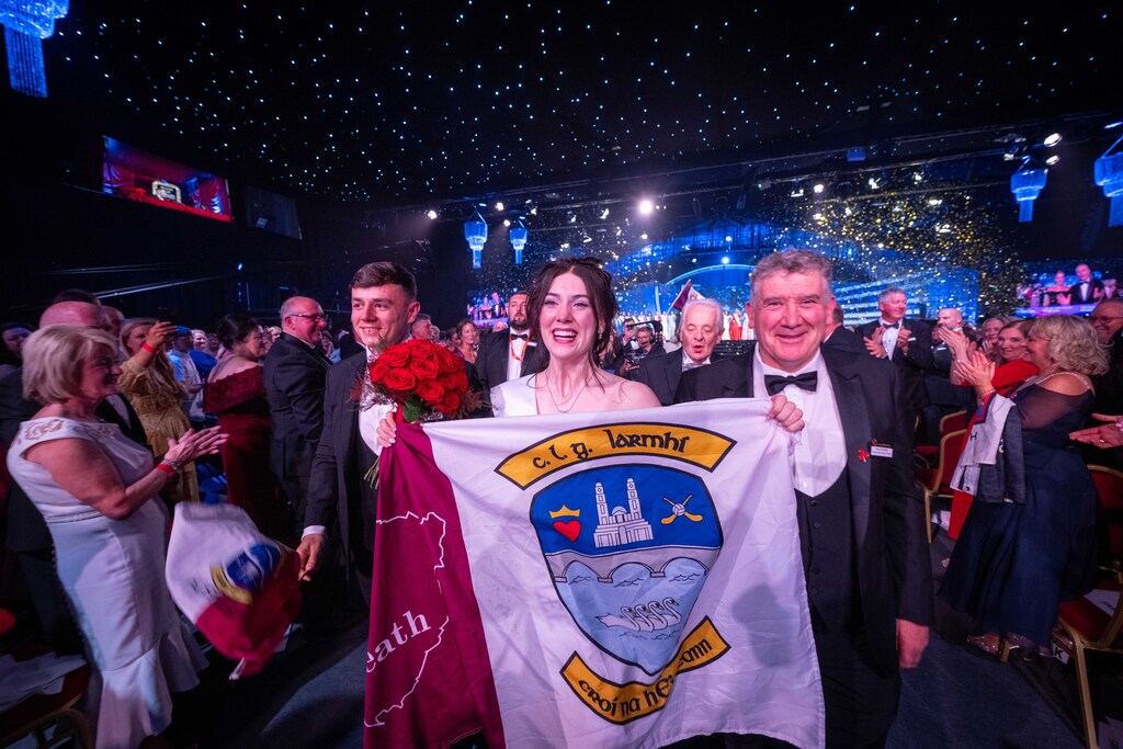 Westmeath Rose Wins Rose Of Tralee 5 Rose of Tralee Caoilfhinn Ní Choiligh with father and boyfriend. Photo By : Domnick Walsh © Eye Focus LTD