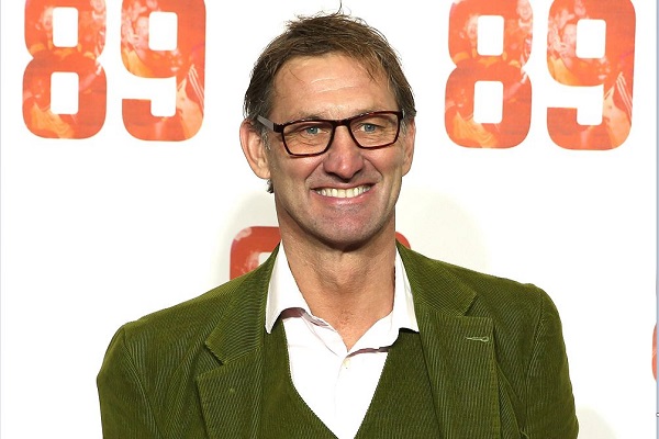 Former Arsenal Footballer Tony Adams Sells £4 Million Mansion To Liam Gallagher For Special Reason 3 Tony Adams