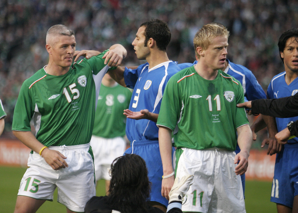 Graham Kavanagh and Damien Duff argue with Israeli players.Ireland V Israel,World Cup Qualifier, 04 June 2005,Lansdowne Road,Dublin. Photo credit: Eoghan McNally, Shutterstock